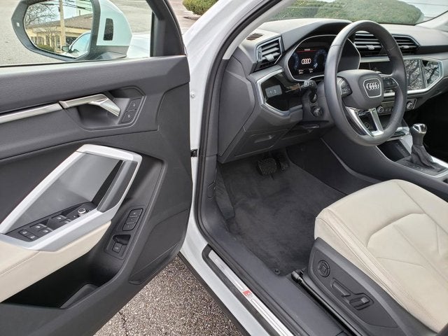 2023 Audi Q3 S line Premium