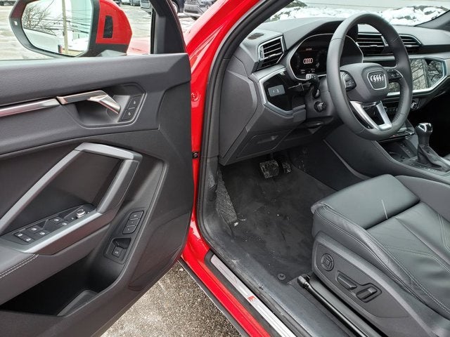 2025 Audi Q3 S line Premium