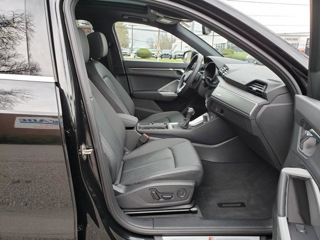 2025 Audi Q3 S line Premium