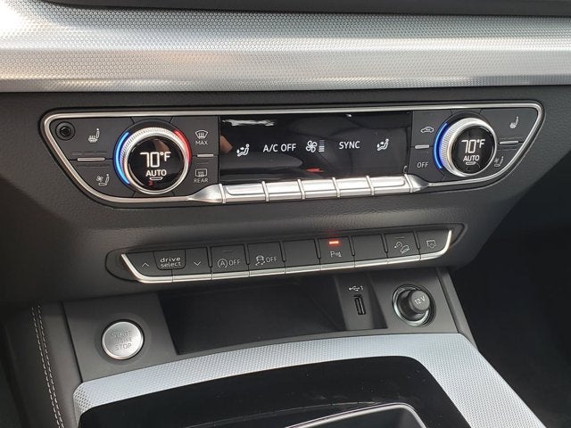 2024 Audi Q5 S line Premium Plus