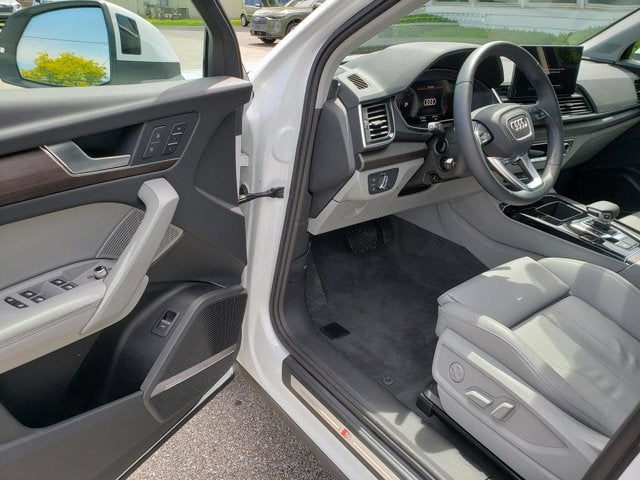 2024 Audi Q5 S line Premium Plus