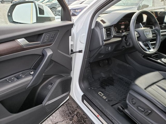 2023 Audi Q5 S line Premium Plus