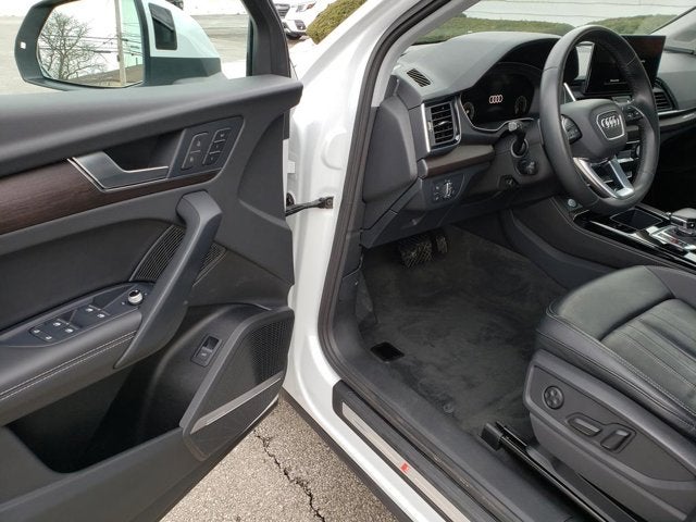 2023 Audi Q5 S line Premium Plus