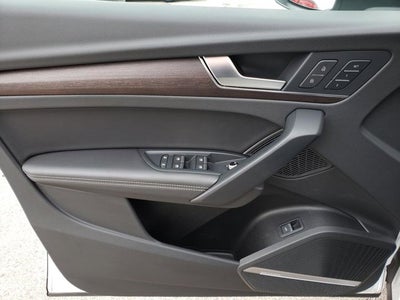 2023 Audi Q5 S line Premium Plus