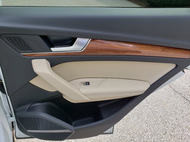 2023 Audi Q5 S line Premium Plus