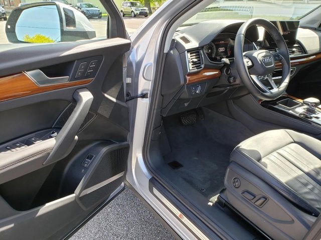 2023 Audi Q5 S line Premium Plus