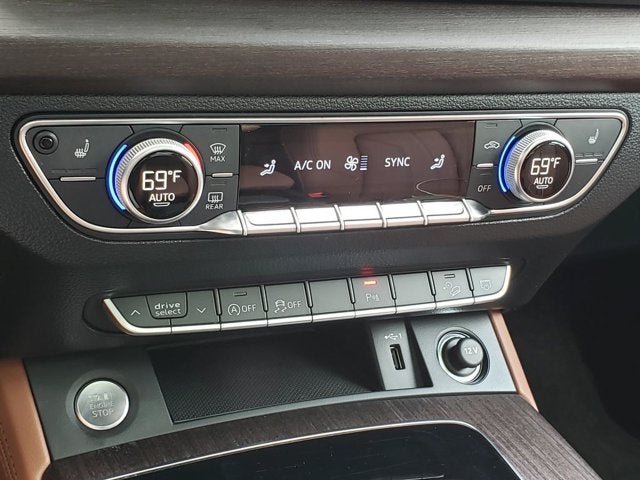 2023 Audi Q5 S line Premium Plus