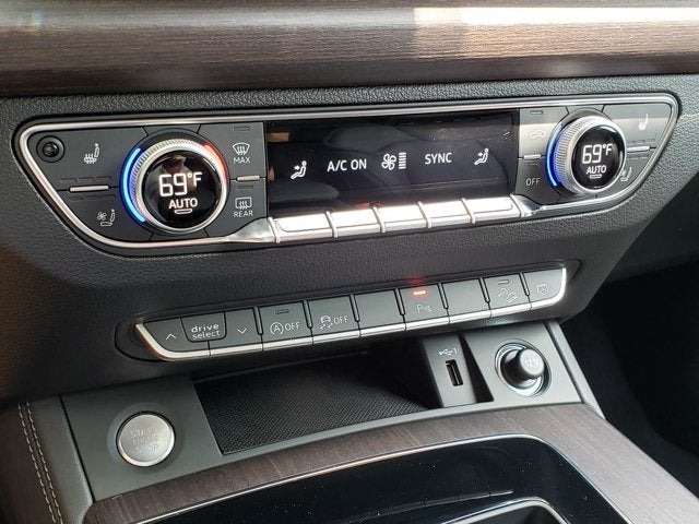 2023 Audi Q5 S line Premium Plus