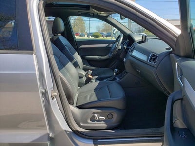 2018 Audi Q3 2.0 TFSI Premium quattro AWD