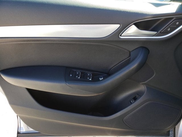 2018 Audi Q3 2.0 TFSI Premium quattro AWD