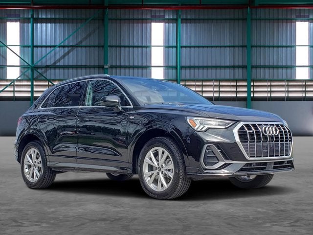 2025 Audi Q3 S line Premium Plus