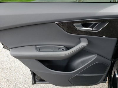 2025 Audi Q8 Premium Plus