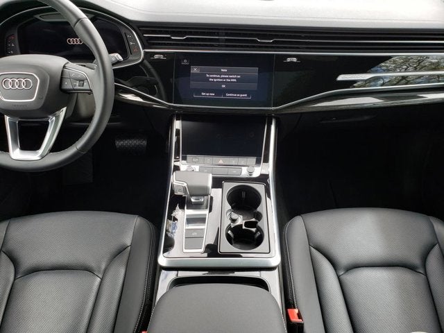 2025 Audi Q8 Premium Plus