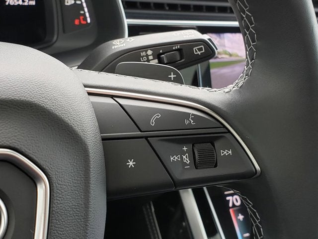 2025 Audi Q8 Premium Plus