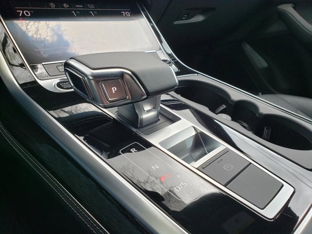 2025 Audi Q8 Premium Plus