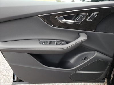 2025 Audi Q8 Premium Plus