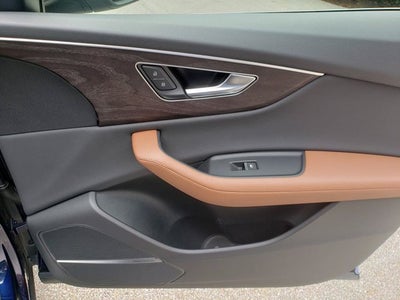 2023 Audi Q8 Premium Plus