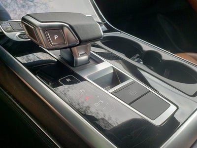 2023 Audi Q8 Premium Plus