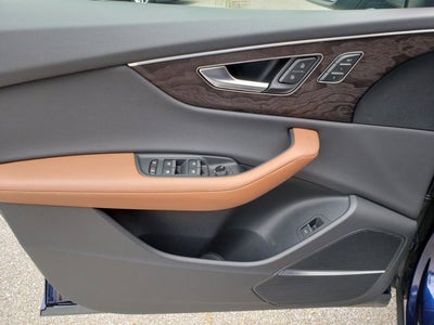 2023 Audi Q8 Premium Plus