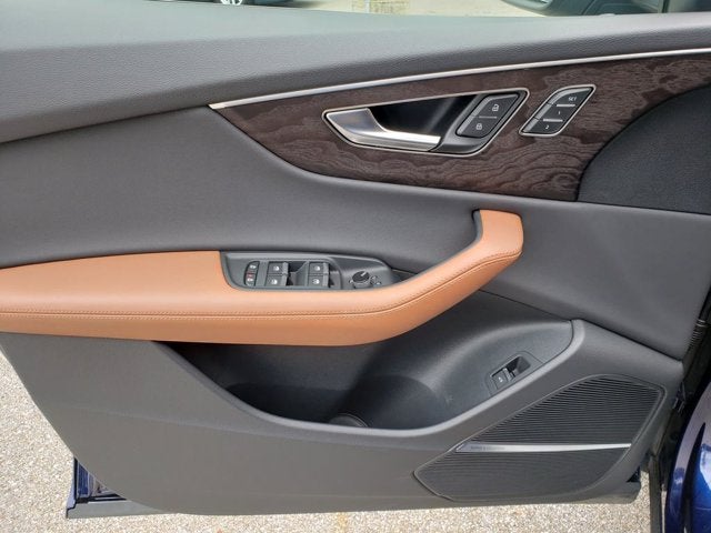 2023 Audi Q8 Premium Plus