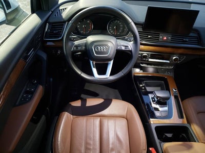 2022 Audi Q5 S line Premium