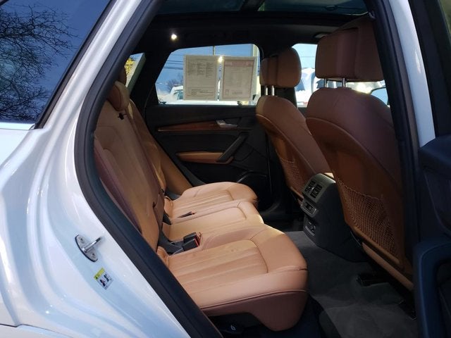 2022 Audi Q5 S line Premium