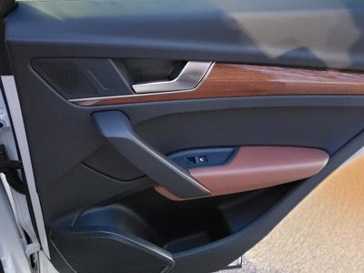 2022 Audi Q5 S line Premium