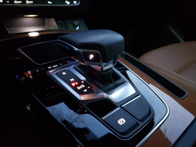 2022 Audi Q5 S line Premium