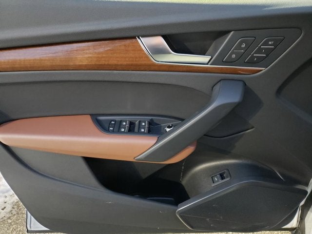 2022 Audi Q5 S line Premium