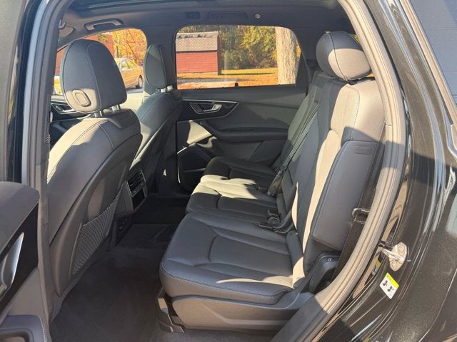 2025 Audi Q7 Premium Plus