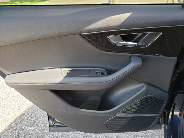 2023 Audi Q7 Premium Plus