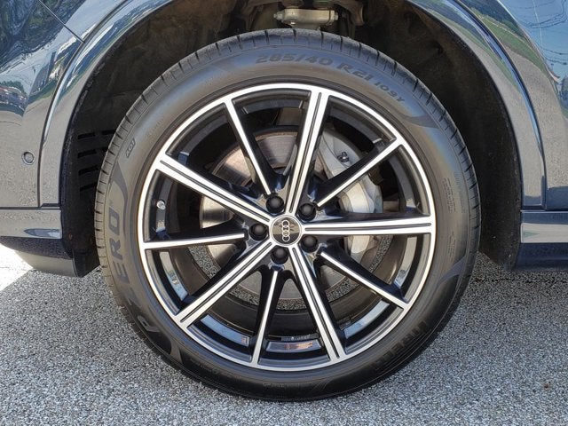 2023 Audi Q7 Premium Plus