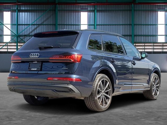2023 Audi Q7 Premium Plus