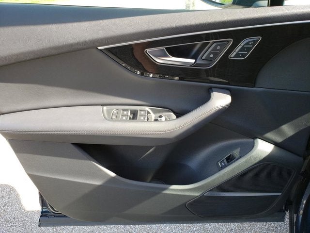 2023 Audi Q7 Premium Plus