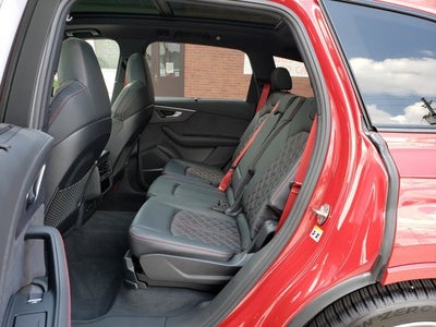 2026 Audi Q7 S line Prestige