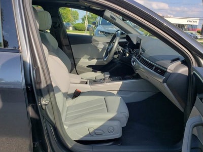 2023 Audi A4 Sedan S line Prestige