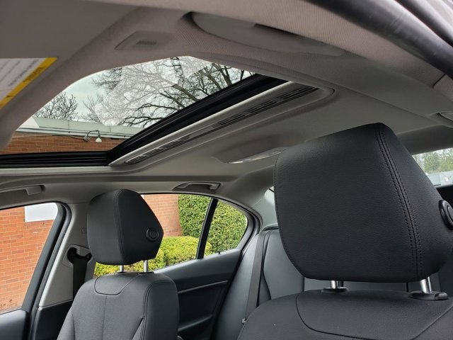 2018 BMW 3 Series 320i xDrive