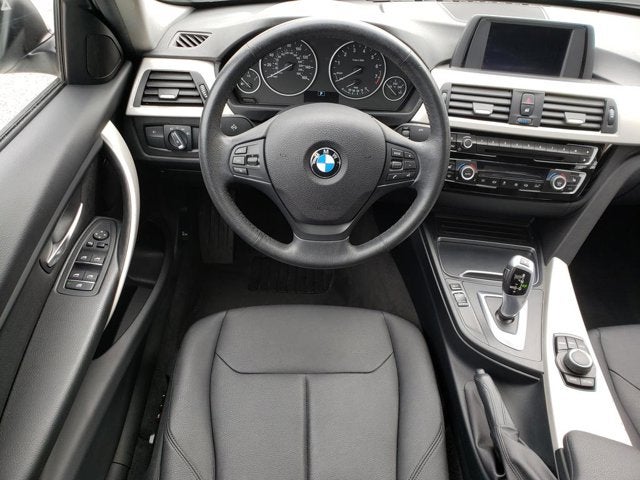 2018 BMW 3 Series 320i xDrive