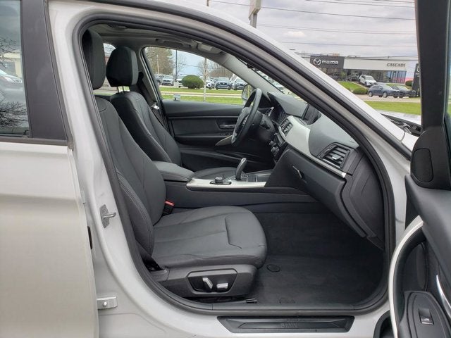 2018 BMW 3 Series 320i xDrive