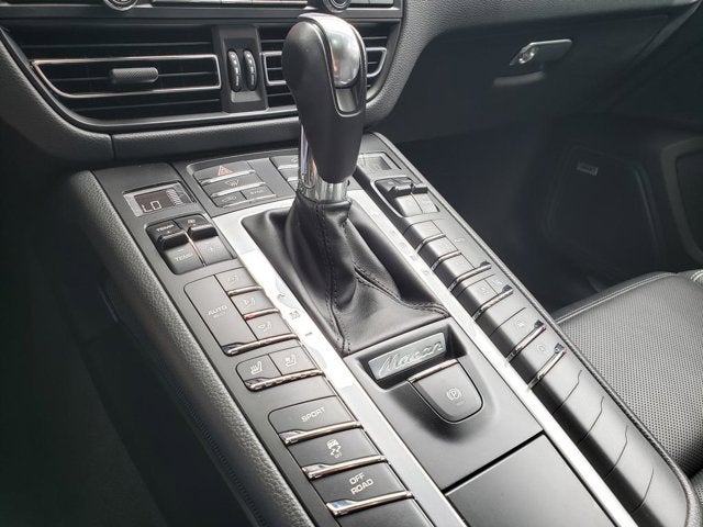 2020 Porsche Macan S