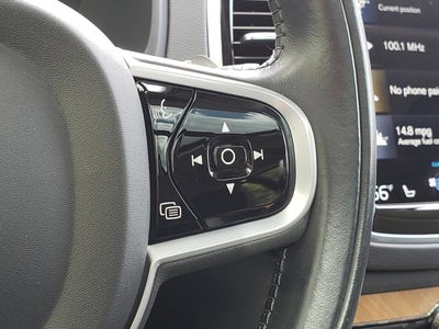 2021 Volvo XC90 Momentum