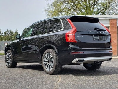 2021 Volvo XC90 Momentum