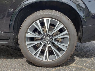 2021 Volvo XC90 Momentum